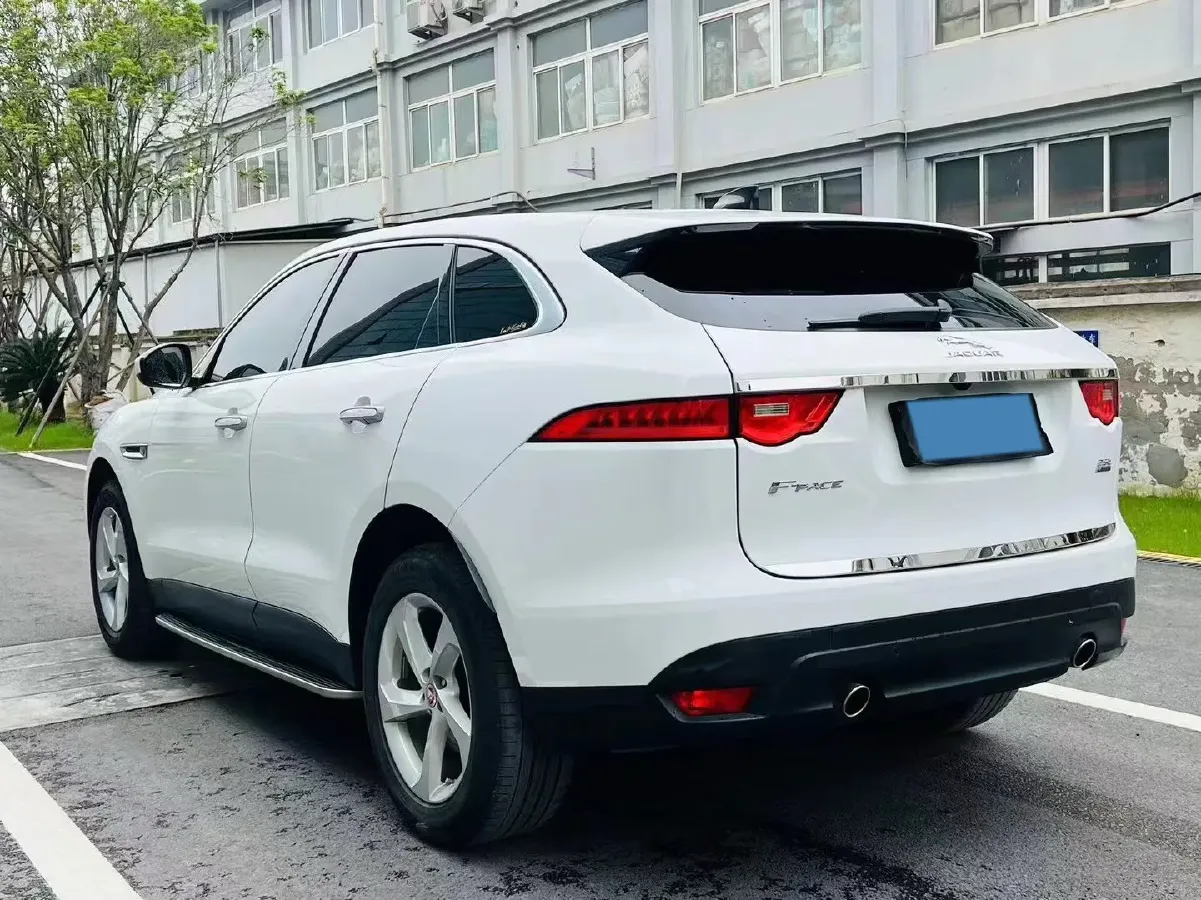 2020 Jaguar F-PACE 2.0T 250HP L4 8AT,autocango,china used car exporter,china ev exporter,chinese used car exporter,chinese used ev exporter