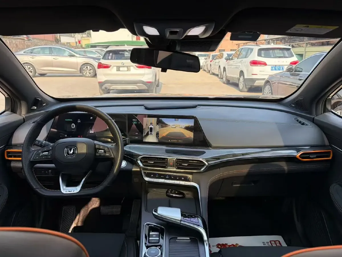 2022 ChangAn UNI-T 1.5T 188HP L4 7DCT,autocango,china used car exporter,china ev exporter,chinese used car exporter,chinese used ev exporter