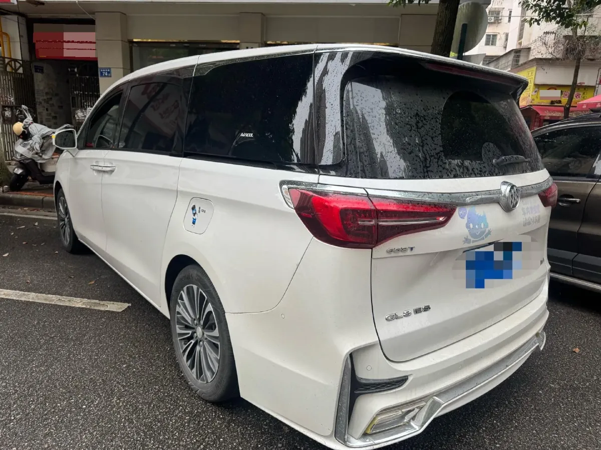 2022 Buick GL8 2.0T 237HP L4 9AT,autocango,china used car exporter,china ev exporter,chinese used car exporter,chinese used ev exporter