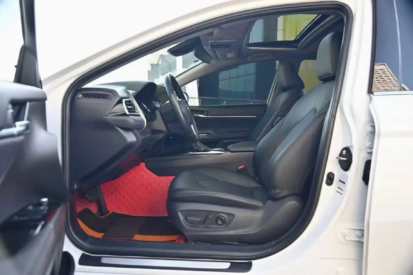 2021 Toyota Camry 2.0L 178HP L4 CVT,autocango,china used car exporter,china ev exporter,chinese used car exporter,chinese used ev exporter