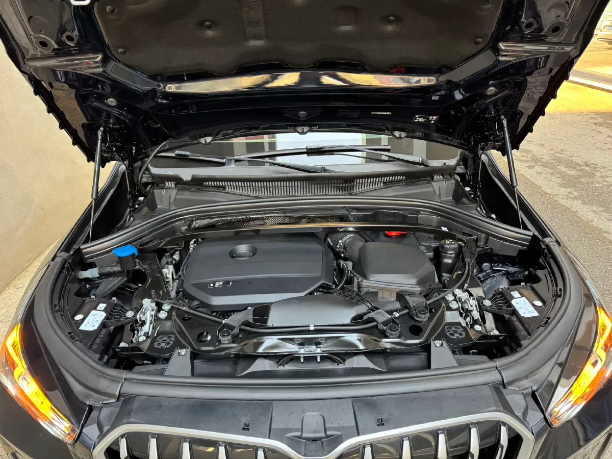 2023 BMW X1 1.5T 156HP L3 7DCT,autocango,china used car exporter,china ev exporter,chinese used car exporter,chinese used ev exporter