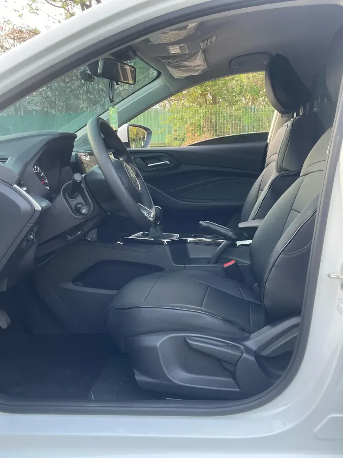 2023 MG 5 1.5L 129HP L4 5MT,autocango,china used car exporter,china ev exporter,chinese used car exporter,chinese used ev exporter