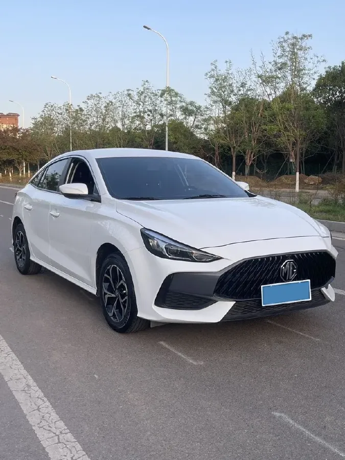 2023 MG 5 1.5L 129HP L4 5MT,autocango,china used car exporter,china ev exporter,chinese used car exporter,chinese used ev exporter