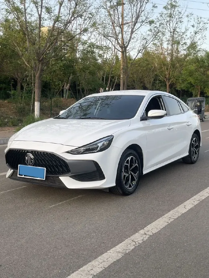 2023 MG 5 1.5L 129HP L4 5MT,autocango,china used car exporter,china ev exporter,chinese used car exporter,chinese used ev exporter