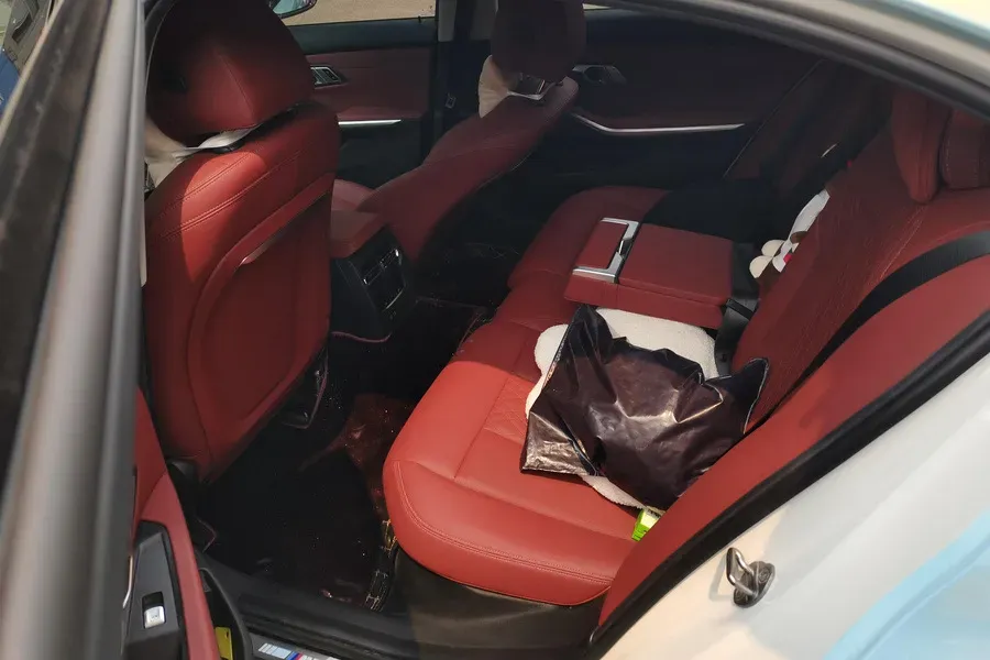 2023 BMW 3 Series 2.0T 184HP L4 8AT,autocango,china used car exporter,china ev exporter,chinese used car exporter,chinese used ev exporter