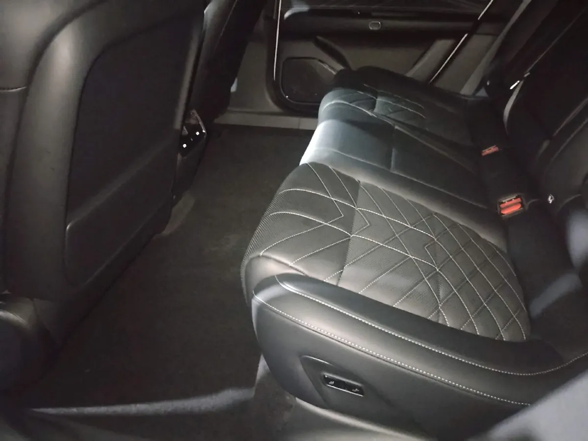 2025 LYNK&CO 10 EM-P 1.5T 163HP L4 3DHT PHEV,autocango,china used car exporter,china ev exporter,chinese used car exporter,chinese used ev exporter