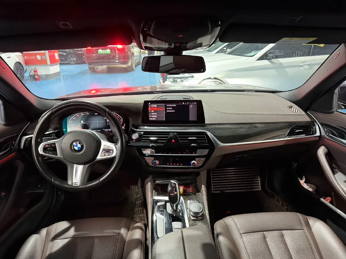 2020 BMW 5 Series 2.0T 184HP L4 8AT,autocango,china used car exporter,china ev exporter,chinese used car exporter,chinese used ev exporter