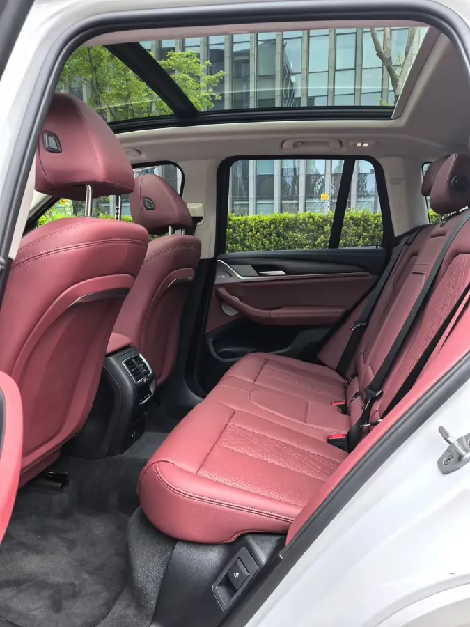 2023 BMW X3 2.0T 245HP L4 8AT,autocango,china used car exporter,china ev exporter,chinese used car exporter,chinese used ev exporter