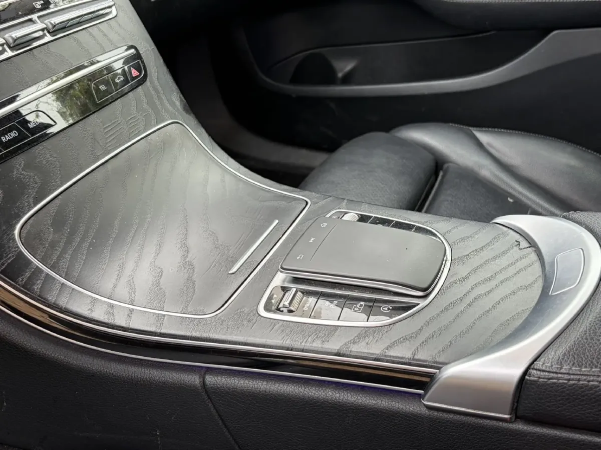 2020 Mercedes-Benz C Class 1.5T 156HP L4 9AT,autocango,china used car exporter,china ev exporter,chinese used car exporter,chinese used ev exporter