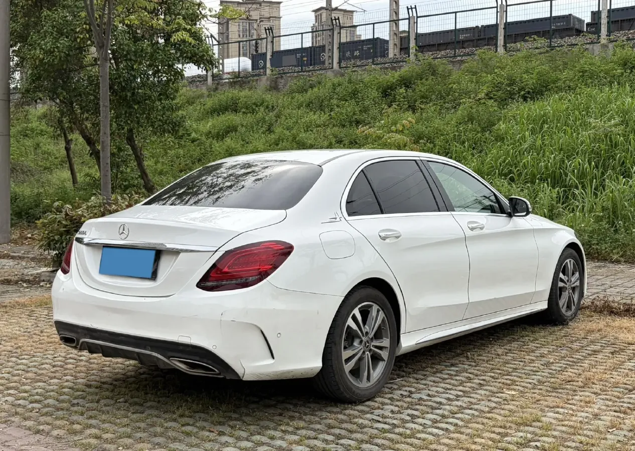 2020 Mercedes-Benz C Class 1.5T 156HP L4 9AT,autocango,china used car exporter,china ev exporter,chinese used car exporter,chinese used ev exporter