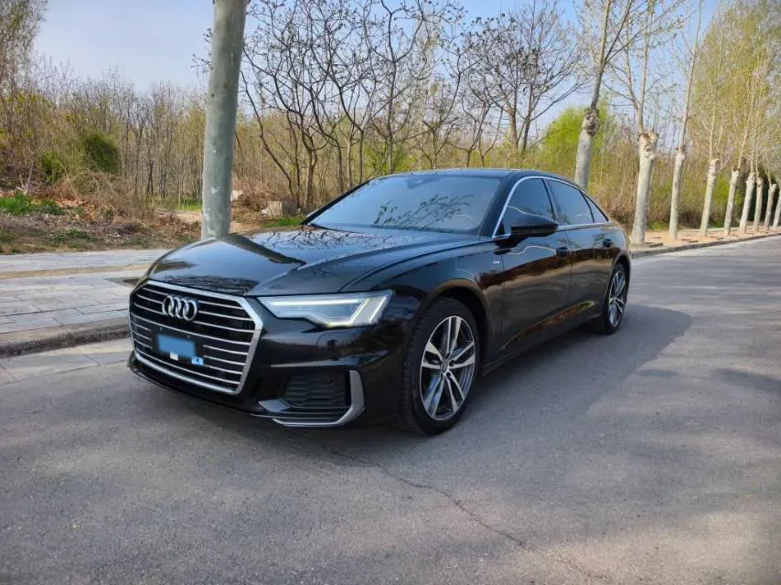 2021 Audi A6L 2.0T 190HP L4 7DCT,autocango,china used car exporter,china ev exporter,chinese used car exporter,chinese used ev exporter
