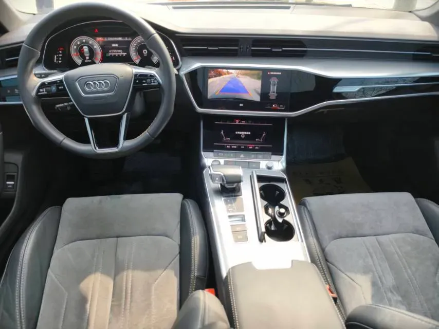 2021 Audi A6L 2.0T 190HP L4 7DCT,autocango,china used car exporter,china ev exporter,chinese used car exporter,chinese used ev exporter