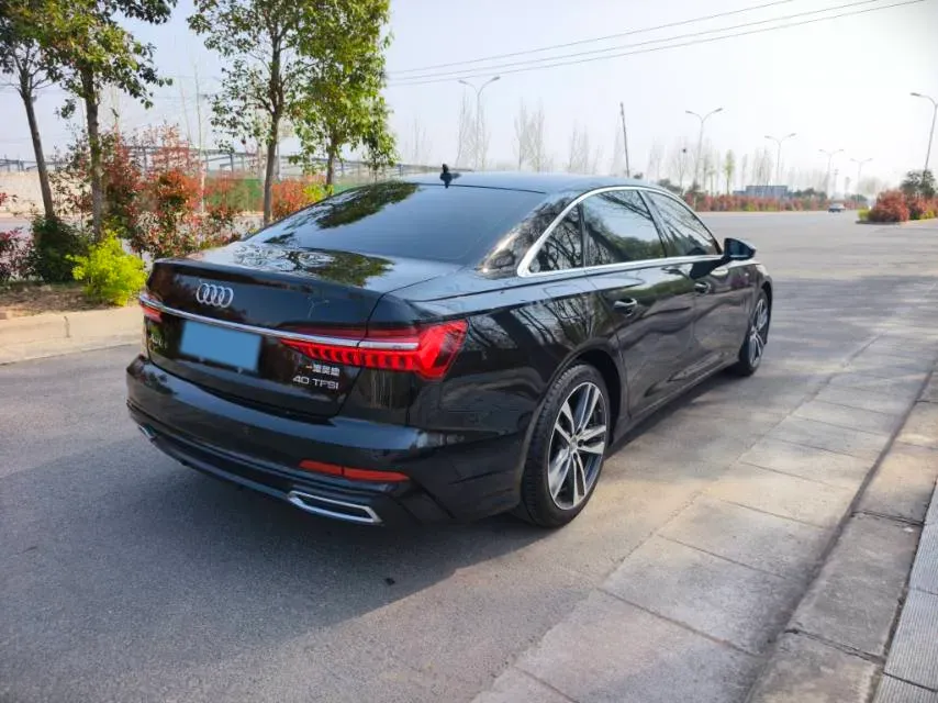 2021 Audi A6L 2.0T 190HP L4 7DCT,autocango,china used car exporter,china ev exporter,chinese used car exporter,chinese used ev exporter