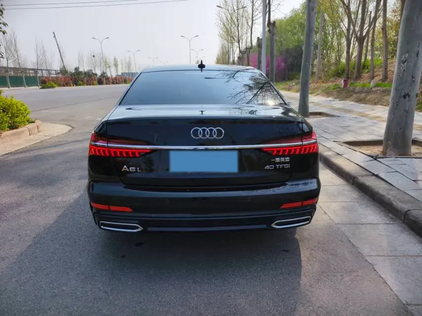 2021 Audi A6L 2.0T 190HP L4 7DCT,autocango,china used car exporter,china ev exporter,chinese used car exporter,chinese used ev exporter