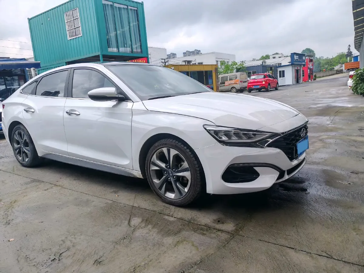 2019 Hyundai La Festa 1.6T 190HP L4 7DCT,autocango,china used car exporter,china ev exporter,chinese used car exporter,chinese used ev exporter