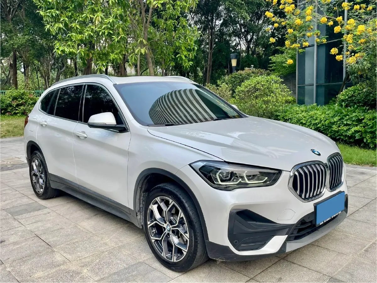 2022 BMW X1 2.0T 192HP L4 7DCT,autocango,china used car exporter,china ev exporter,chinese used car exporter,chinese used ev exporter