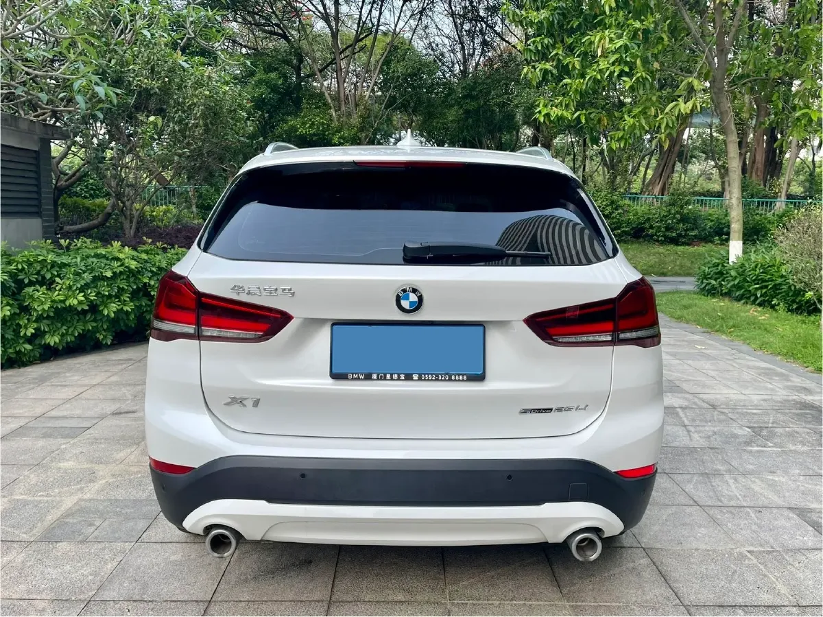 2022 BMW X1 2.0T 192HP L4 7DCT,autocango,china used car exporter,china ev exporter,chinese used car exporter,chinese used ev exporter