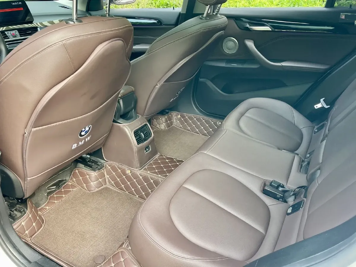 2022 BMW X1 2.0T 192HP L4 7DCT,autocango,china used car exporter,china ev exporter,chinese used car exporter,chinese used ev exporter