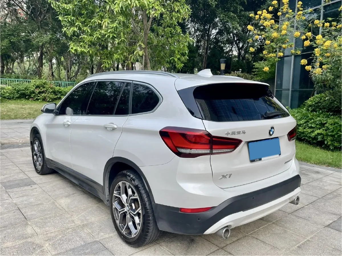2022 BMW X1 2.0T 192HP L4 7DCT,autocango,china used car exporter,china ev exporter,chinese used car exporter,chinese used ev exporter
