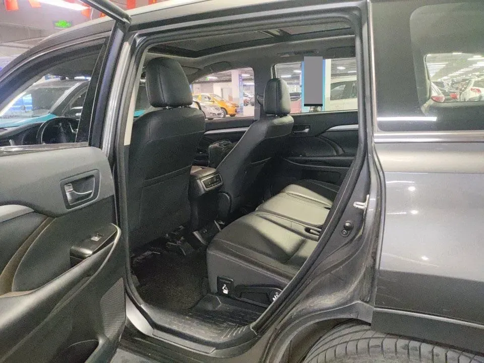 2018 Toyota Highlander 2.0T 220HP L4 6AT,autocango,china used car exporter,china ev exporter,chinese used car exporter,chinese used ev exporter