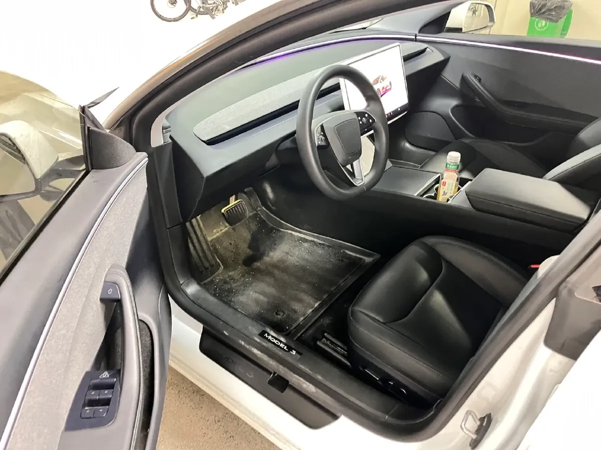 2025 Tesla Model 3 BEV 62.5KWH,autocango,china used car exporter,china ev exporter,chinese used car exporter,chinese used ev exporter