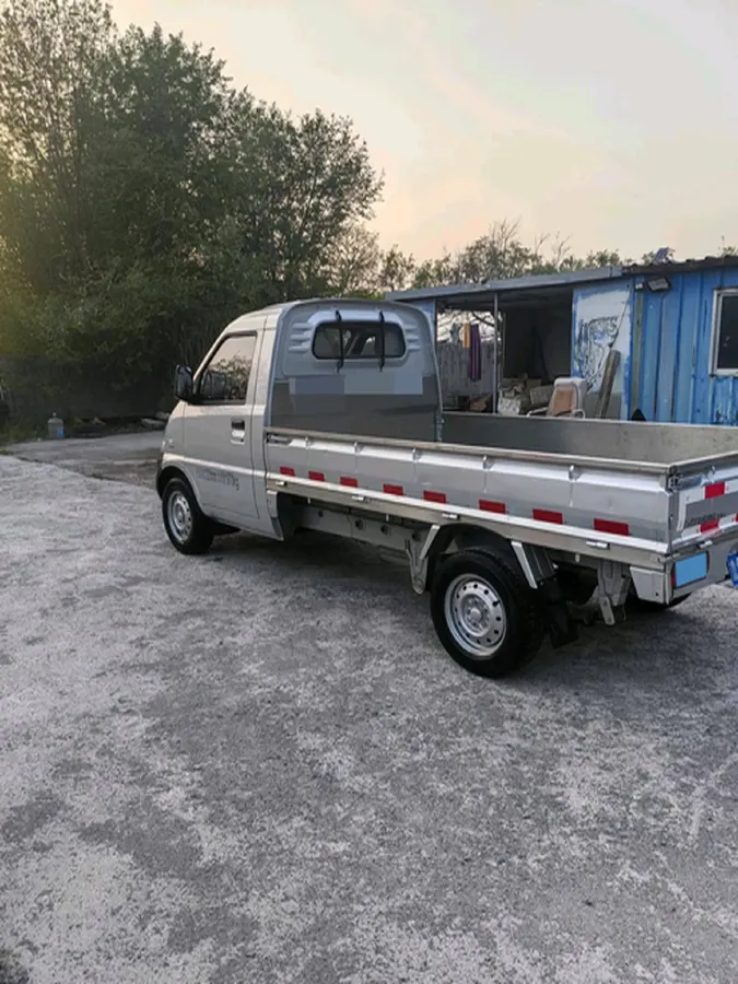 2023 WuLing RongGuang Mini Truck 1.5L 102HP L4 5MT,autocango,china used car exporter,china ev exporter,chinese used car exporter,chinese used ev exporter