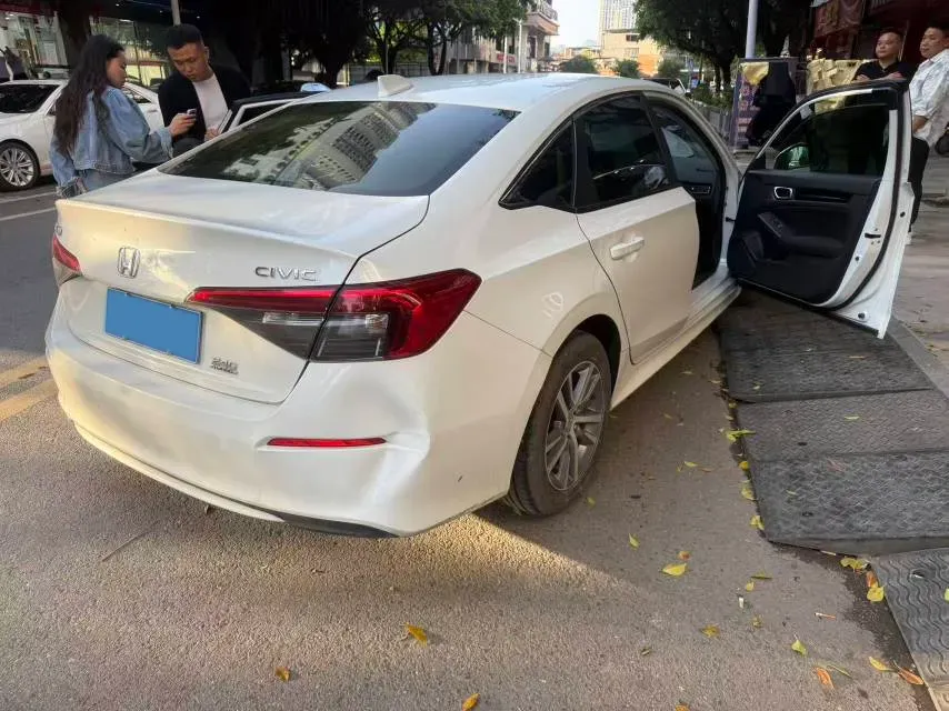 2022 Honda Civic 1.5T 182HP L4 CVT,autocango,china used car exporter,china ev exporter,chinese used car exporter,chinese used ev exporter