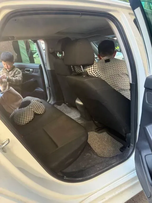 2022 Honda Civic 1.5T 182HP L4 CVT,autocango,china used car exporter,china ev exporter,chinese used car exporter,chinese used ev exporter