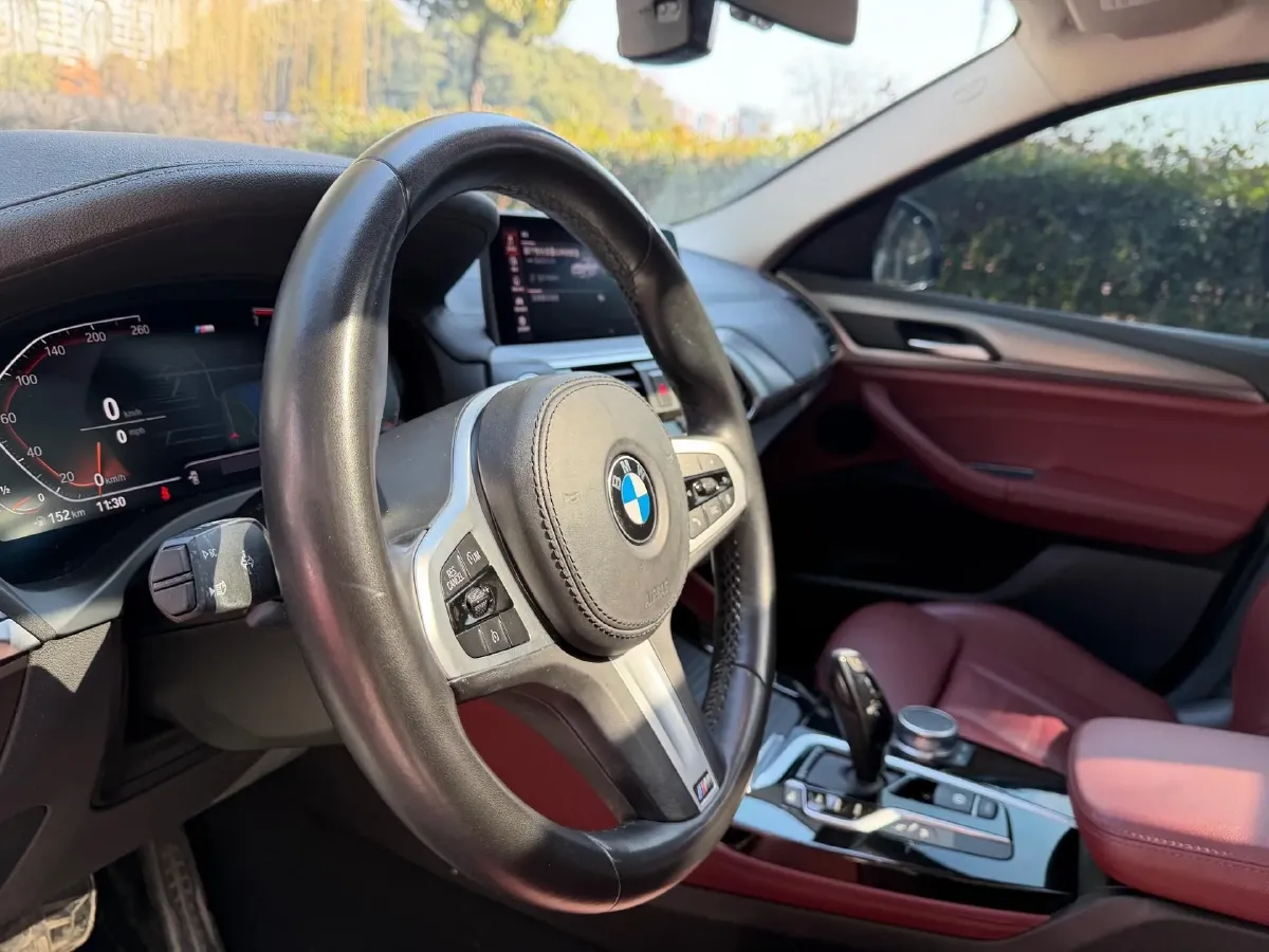 2021 BMW X4 2.0T 184HP L4 8AT,autocango,china used car exporter,china ev exporter,chinese used car exporter,chinese used ev exporter