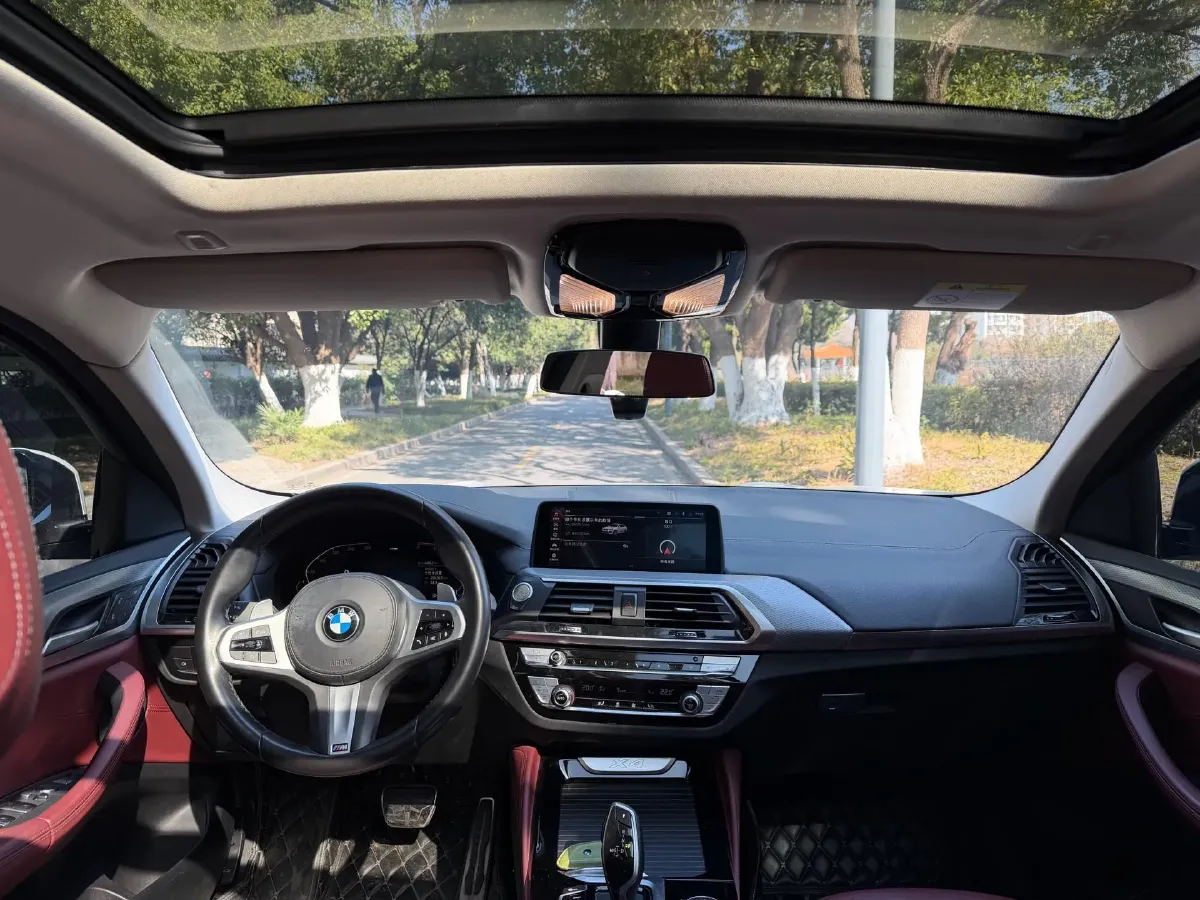 2021 BMW X4 2.0T 184HP L4 8AT,autocango,china used car exporter,china ev exporter,chinese used car exporter,chinese used ev exporter