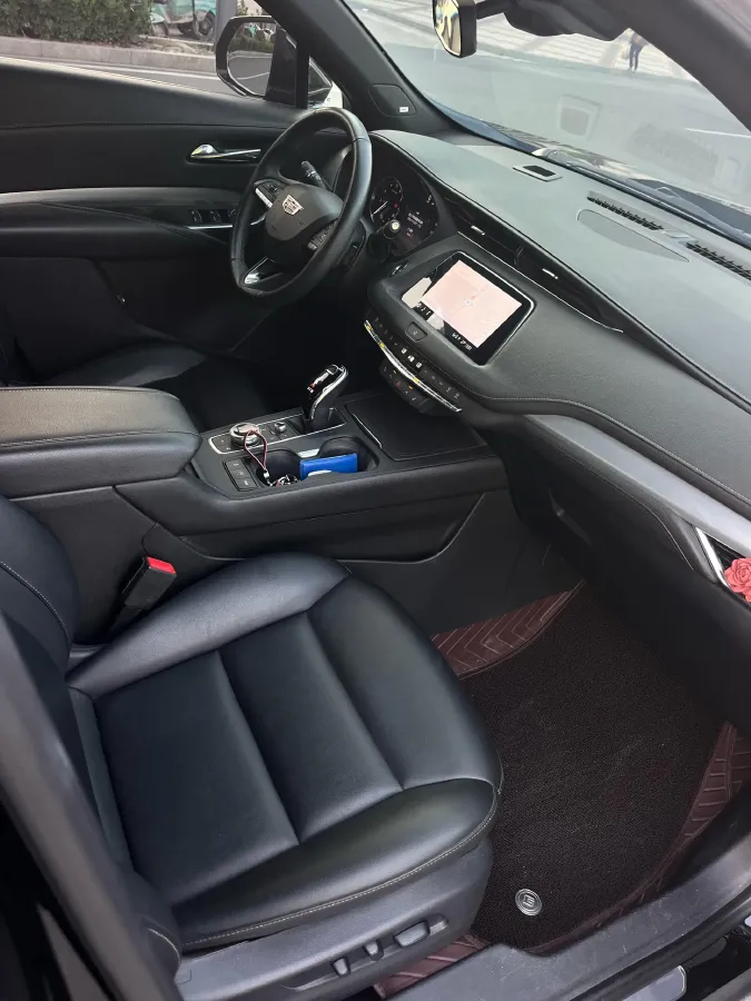 2022 Cadillac XT4 2.0T 237HP L4 9AT,autocango,china used car exporter,china ev exporter,chinese used car exporter,chinese used ev exporter