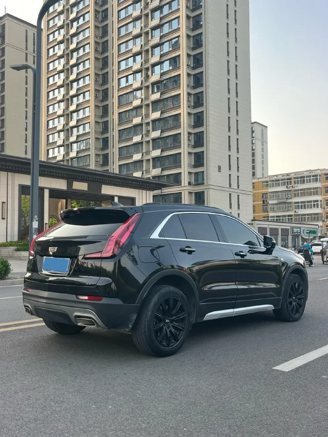 2022 Cadillac XT4 2.0T 237HP L4 9AT,autocango,china used car exporter,china ev exporter,chinese used car exporter,chinese used ev exporter