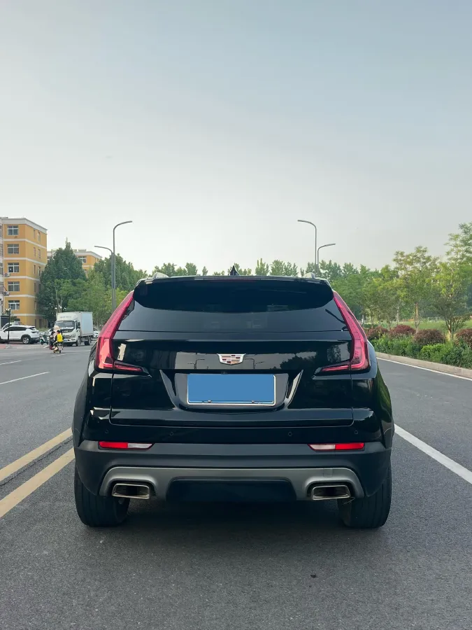 2022 Cadillac XT4 2.0T 237HP L4 9AT,autocango,china used car exporter,china ev exporter,chinese used car exporter,chinese used ev exporter