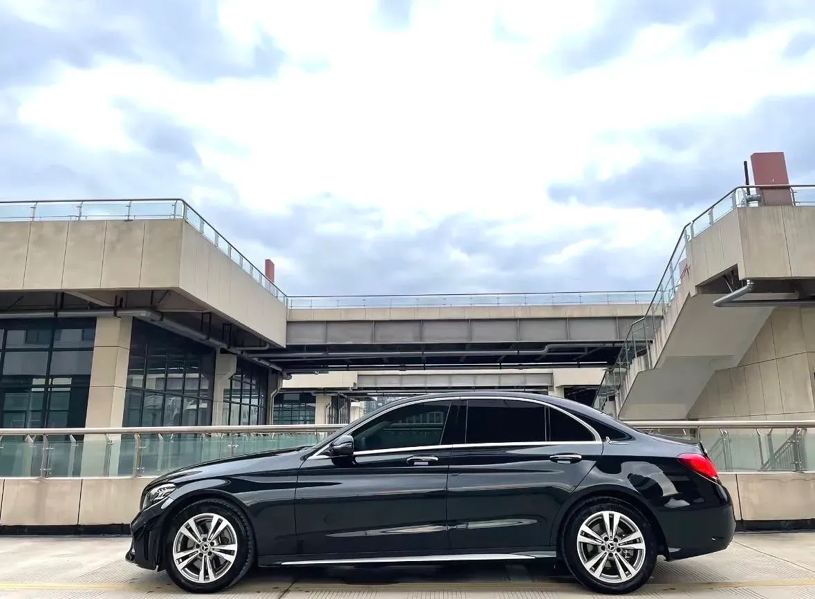 2021 Mercedes-Benz C Class 1.5T 156HP L4 9AT,autocango,china used car exporter,china ev exporter,chinese used car exporter,chinese used ev exporter