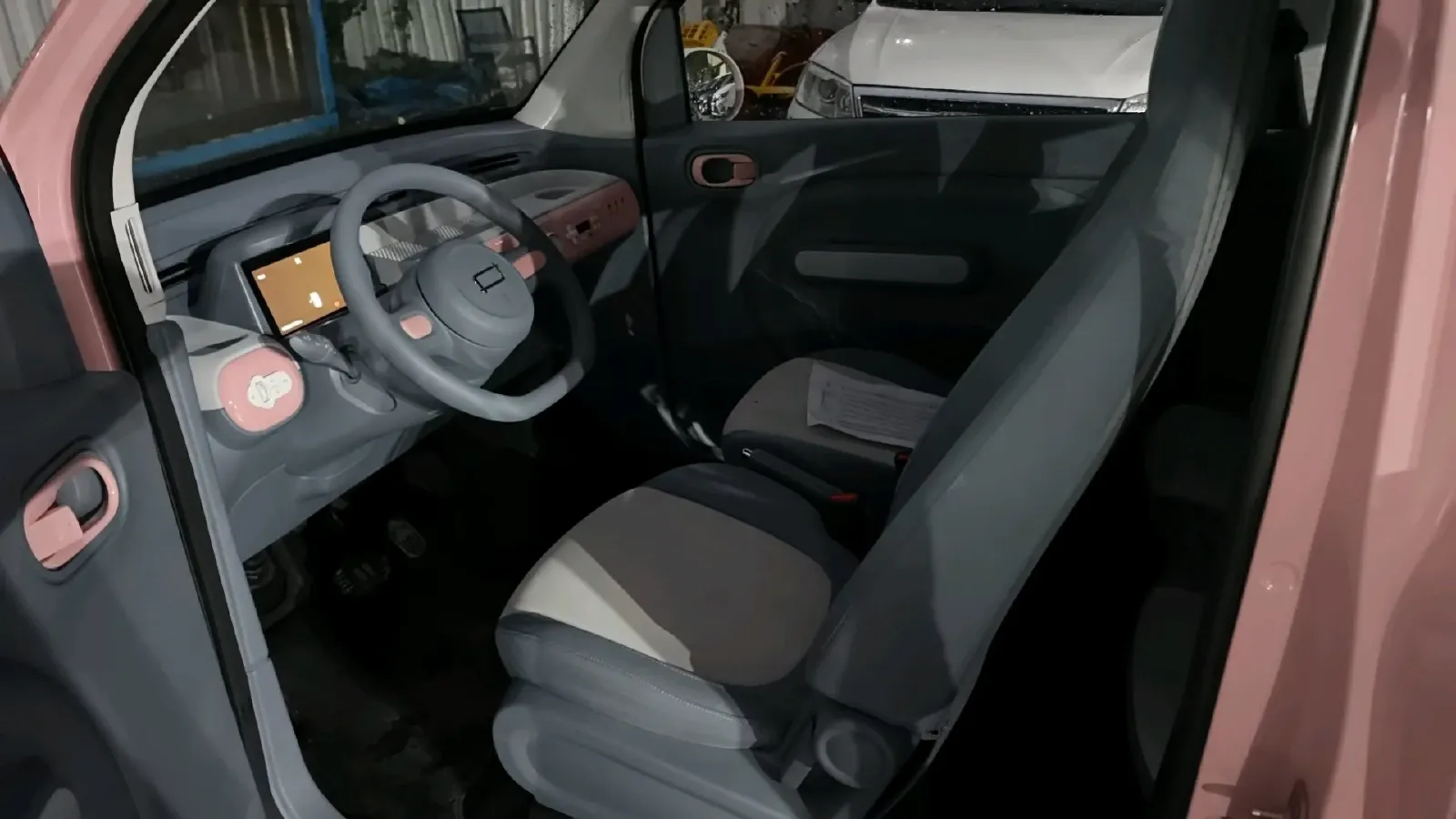 2024 Bestune Pony BEV 13.9KWH,autocango,china used car exporter,china ev exporter,chinese used car exporter,chinese used ev exporter