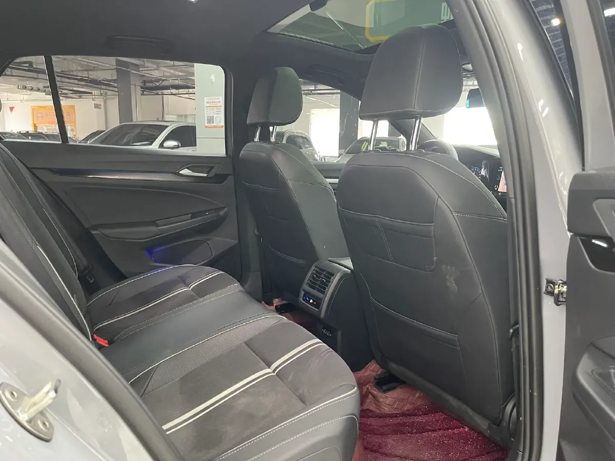 2023 Volkswagen Golf 1.4T 150HP L4 7DCT,autocango,china used car exporter,china ev exporter,chinese used car exporter,chinese used ev exporter