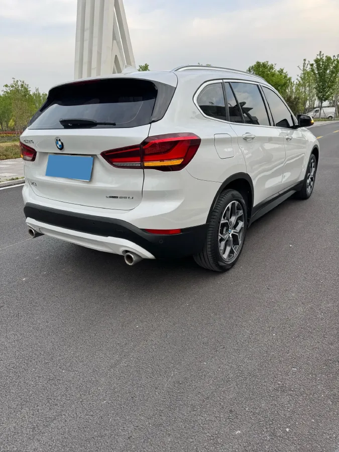 2022 BMW X1 2.0T 192HP L4 7DCT,autocango,china used car exporter,china ev exporter,chinese used car exporter,chinese used ev exporter