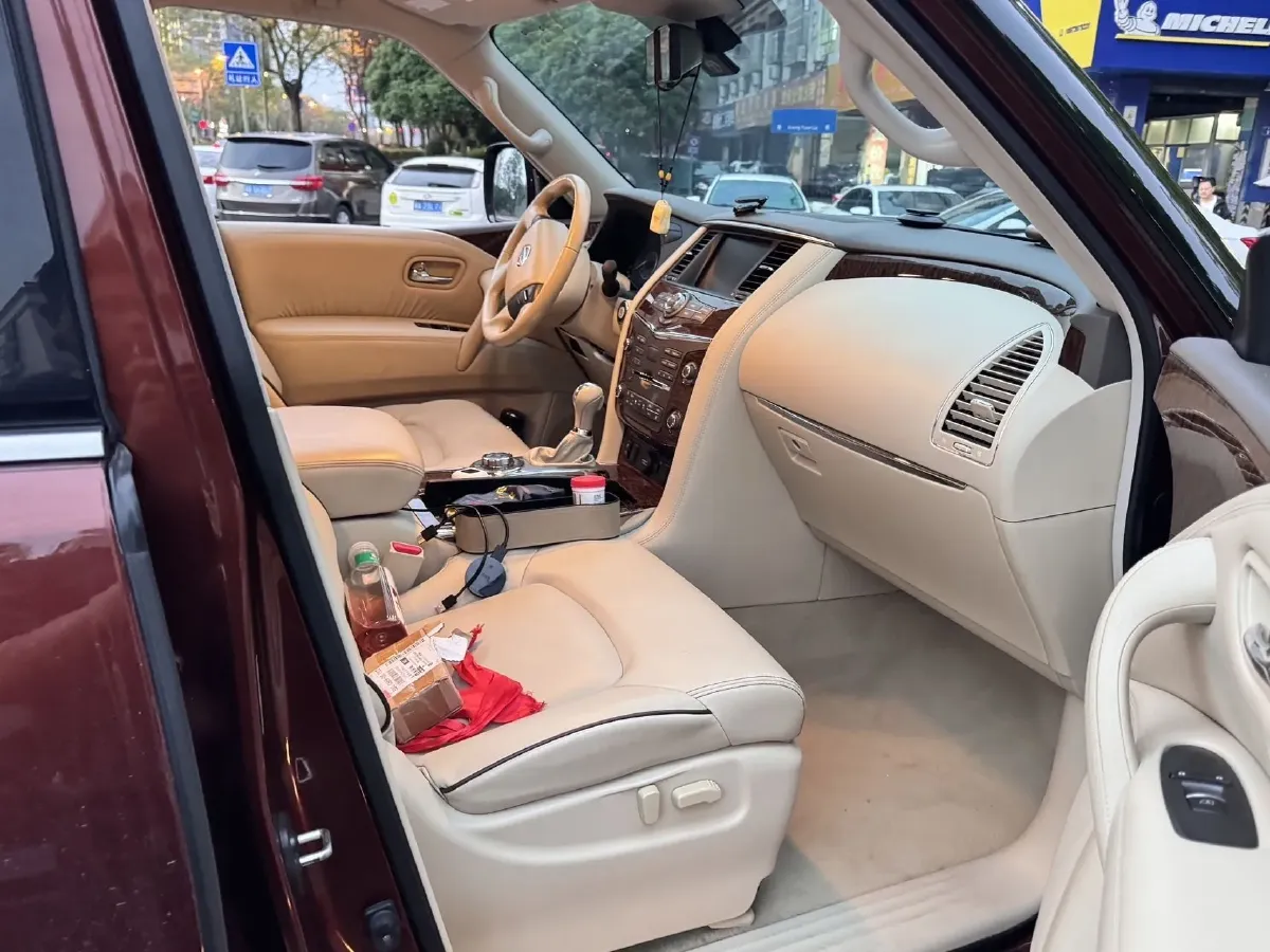 2018 Nissan Patrol 4.0L 279HP V6 7AT,autocango,china used car exporter,china ev exporter,chinese used car exporter,chinese used ev exporter