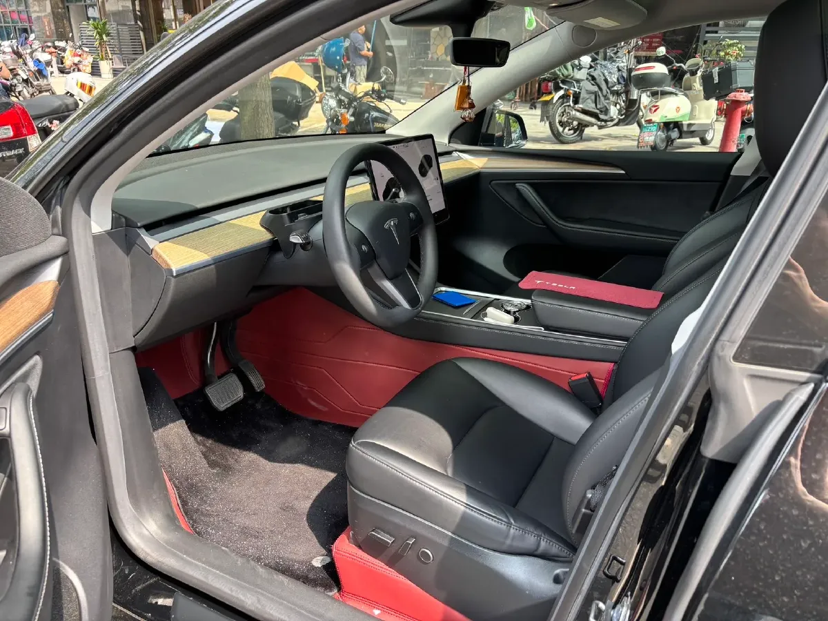 2022 Tesla Model Y BEV 60KWH,autocango,china used car exporter,china ev exporter,chinese used car exporter,chinese used ev exporter