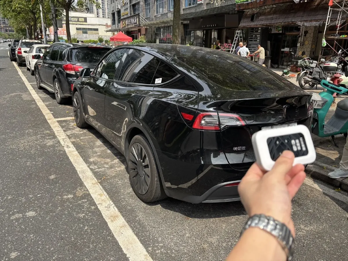 2022 Tesla Model Y BEV 60KWH,autocango,china used car exporter,china ev exporter,chinese used car exporter,chinese used ev exporter