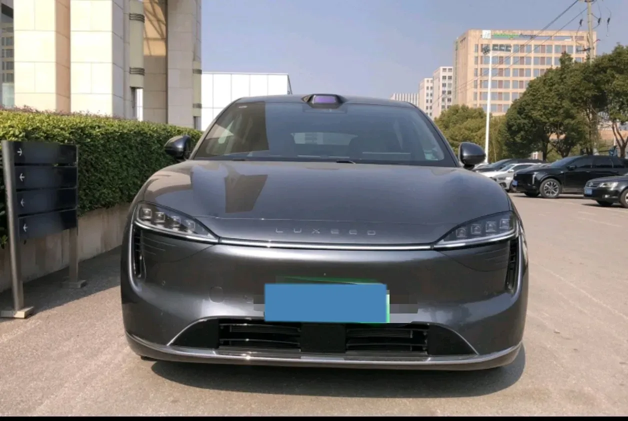 2025 Luxeed R7 REEV 156HP REEV 37KWH,autocango,china used car exporter,china ev exporter,chinese used car exporter,chinese used ev exporter