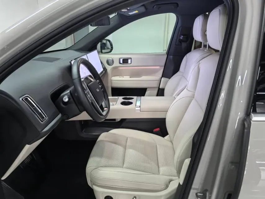 2024 Li L6 Range Extended 154HP L4 REEV 36.8KWH,autocango,china used car exporter,china ev exporter,chinese used car exporter,chinese used ev exporter