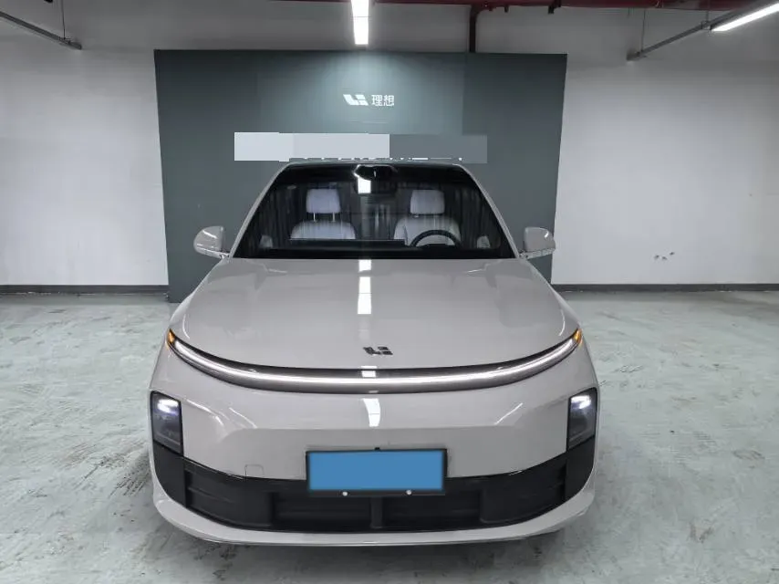2024 Li L6 Range Extended 154HP L4 REEV 36.8KWH,autocango,china used car exporter,china ev exporter,chinese used car exporter,chinese used ev exporter