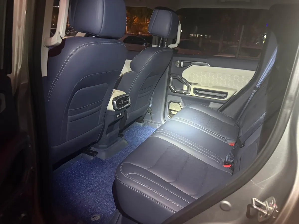 2024 Jetour ShanHai TravellerC-DM 1.5T 156HP L4 3DHT PHEV 26.7KWH,autocango,china used car exporter,china ev exporter,chinese used car exporter,chinese used ev exporter