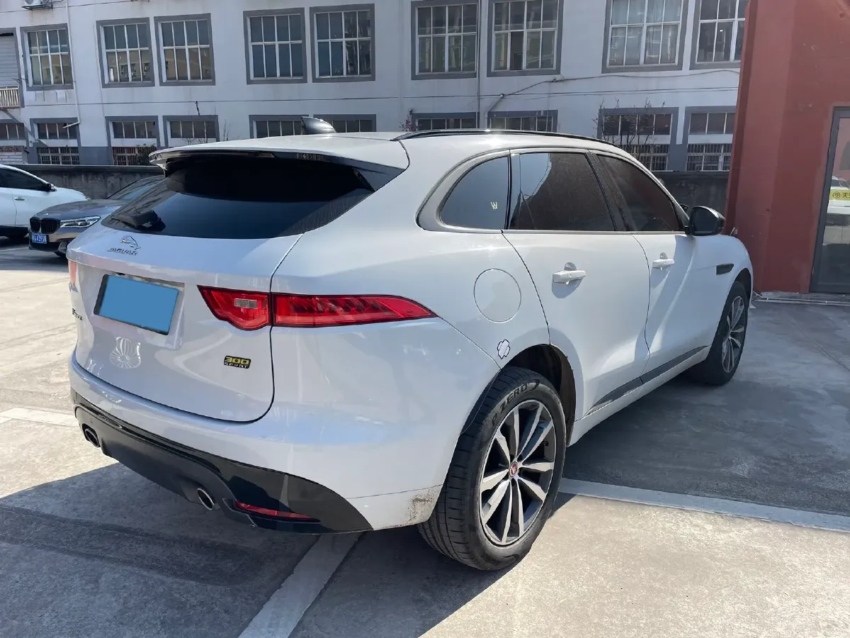 2020 Jaguar F-PACE 2.0T 300HP L4 8AT,autocango,china used car exporter,china ev exporter,chinese used car exporter,chinese used ev exporter