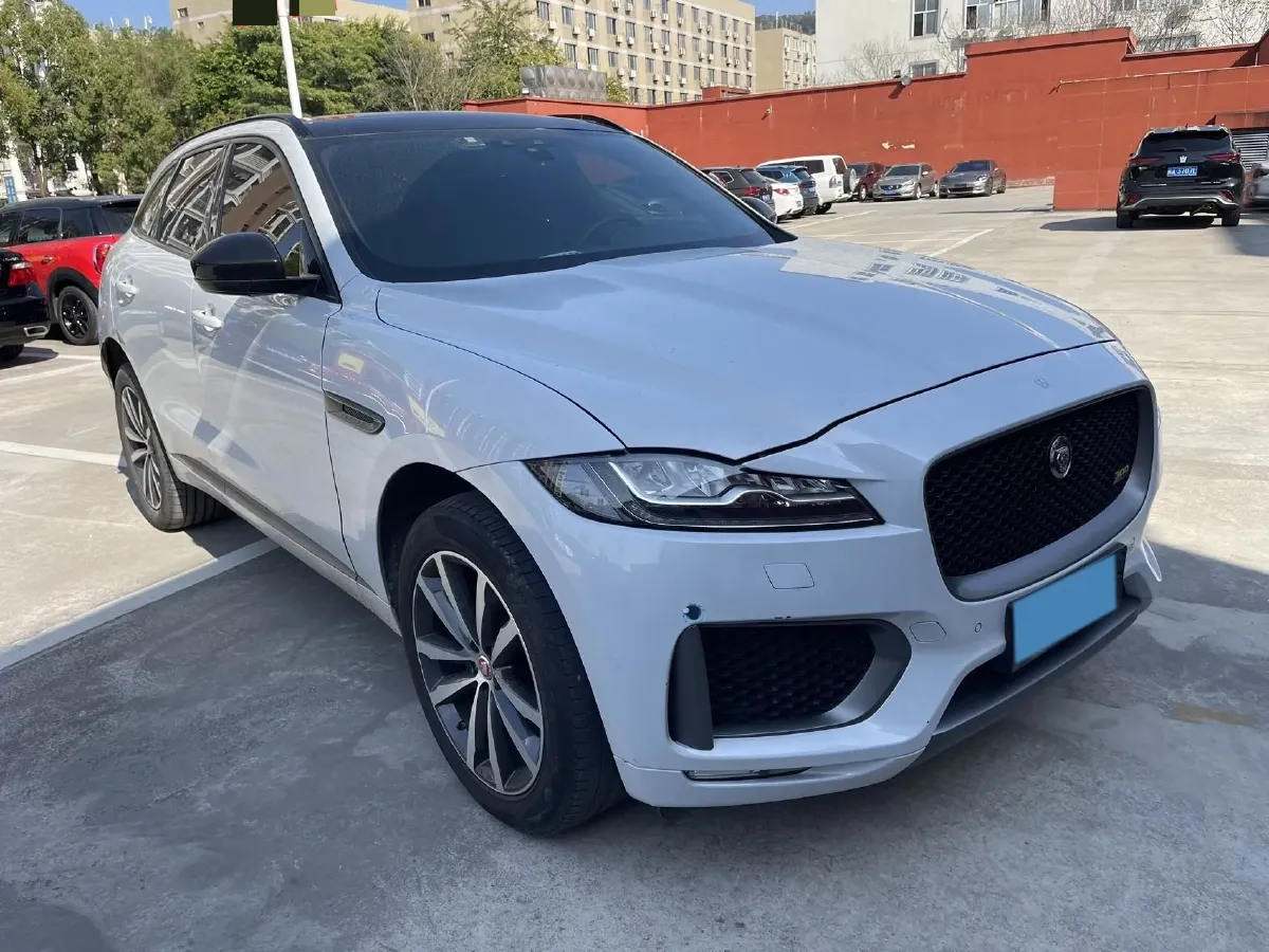 2020 Jaguar F-PACE 2.0T 300HP L4 8AT,autocango,china used car exporter,china ev exporter,chinese used car exporter,chinese used ev exporter