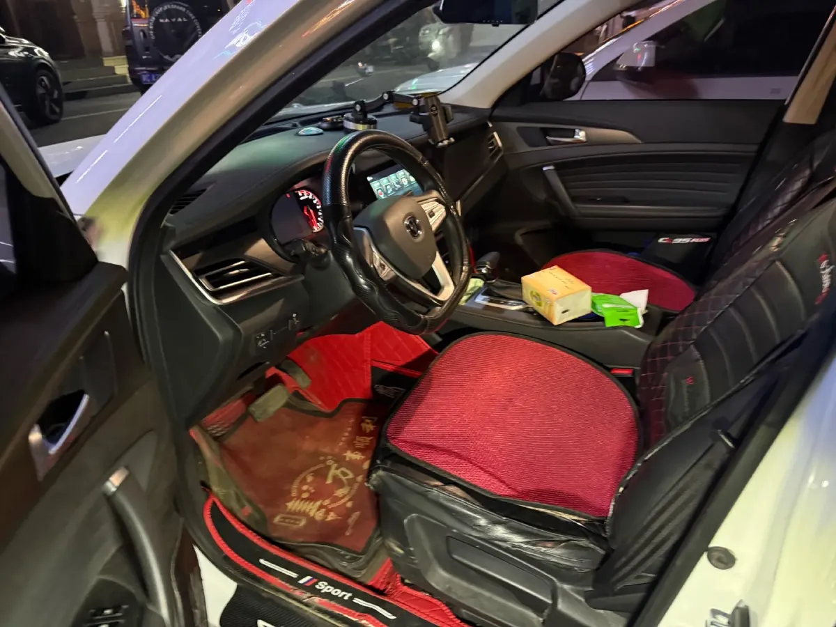 2021 ChangAn CS35 Plus 1.6L 128HP L4 CVT,autocango,china used car exporter,china ev exporter,chinese used car exporter,chinese used ev exporter