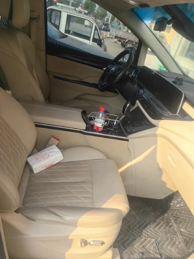 2022 Buick GL8 2.0T 237HP L4 9AT,autocango,china used car exporter,china ev exporter,chinese used car exporter,chinese used ev exporter