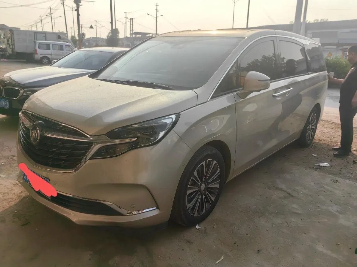2022 Buick GL8 2.0T 237HP L4 9AT,autocango,china used car exporter,china ev exporter,chinese used car exporter,chinese used ev exporter