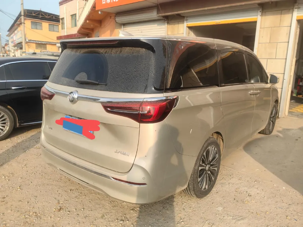 2022 Buick GL8 2.0T 237HP L4 9AT,autocango,china used car exporter,china ev exporter,chinese used car exporter,chinese used ev exporter